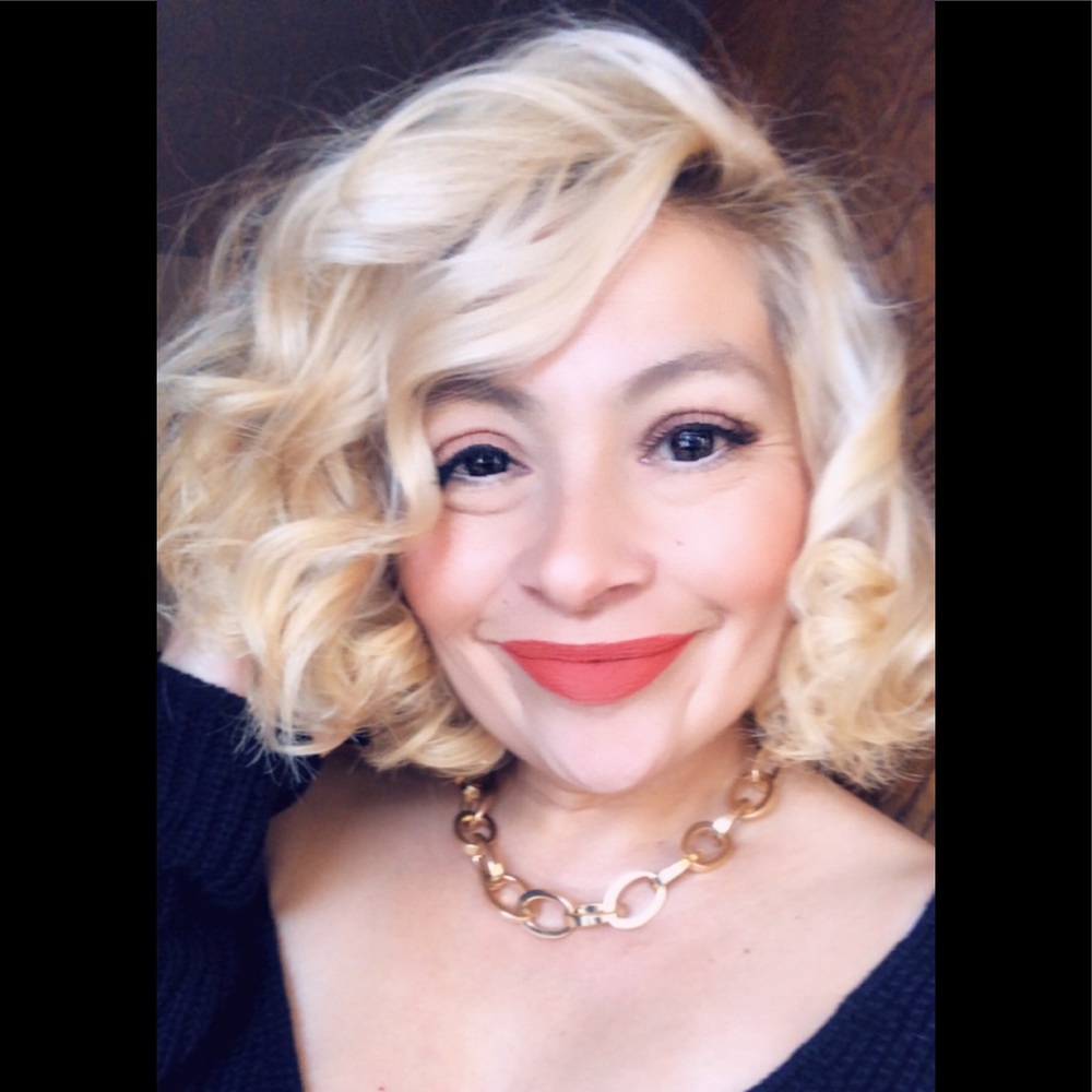 Meet your Posher, Jenny